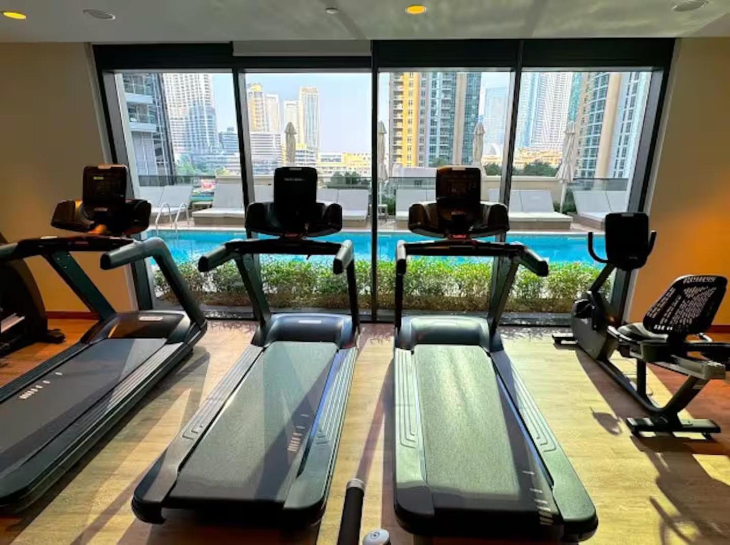 Luxury Act One Act Two 7 Min Walk To Burj Khalifa & Mall * Dubai